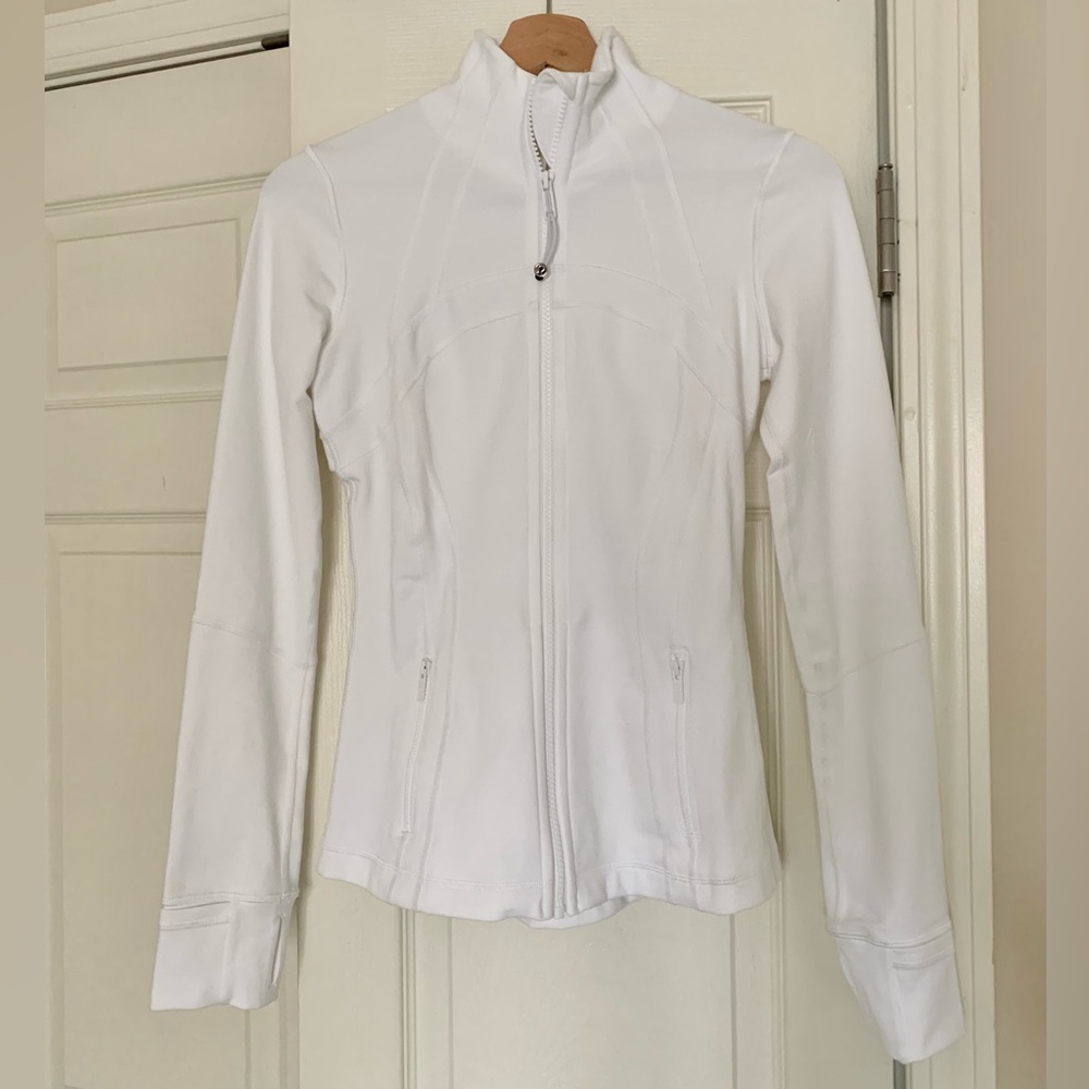 ✨Lululemon🔥DEFINE Jacket / size 4 / color White
